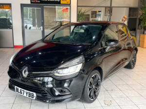 2018 Renault Clio 1.5 Signature Nav Dci 90 in Black — image 5