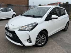 2017 Toyota Yaris 1.5 Vvt-I Icon in White — image 2
