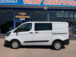 2020 Ford Transit Custom 2.0 300 Ecoblue Leader Crew Van Double Cab 5dr Diesel Manual L1 H1 Euro 6 105 Ps in White — image 4