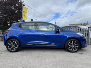 2018 Renault Clio 0.9 Play Tce 90 My18 in Blue — image 6