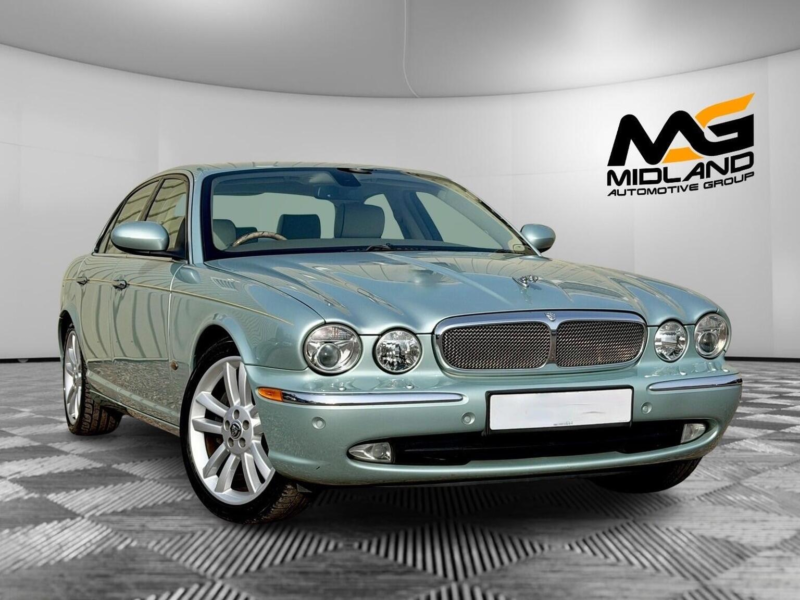2007 Jaguar Xj 2.7 Tdvi Sovereign 4dr in Silver — image 1