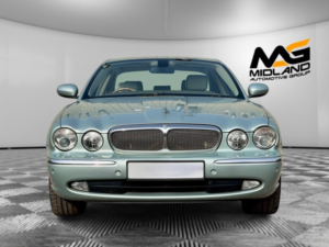 2007 Jaguar Xj 2.7 Tdvi Sovereign 4dr in Silver — image 2