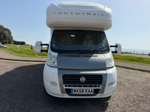 2008 Auto-Trail Apache 634 Se 2.3 Ducato 35 Chassis Cab Mlwb in White — image 3
