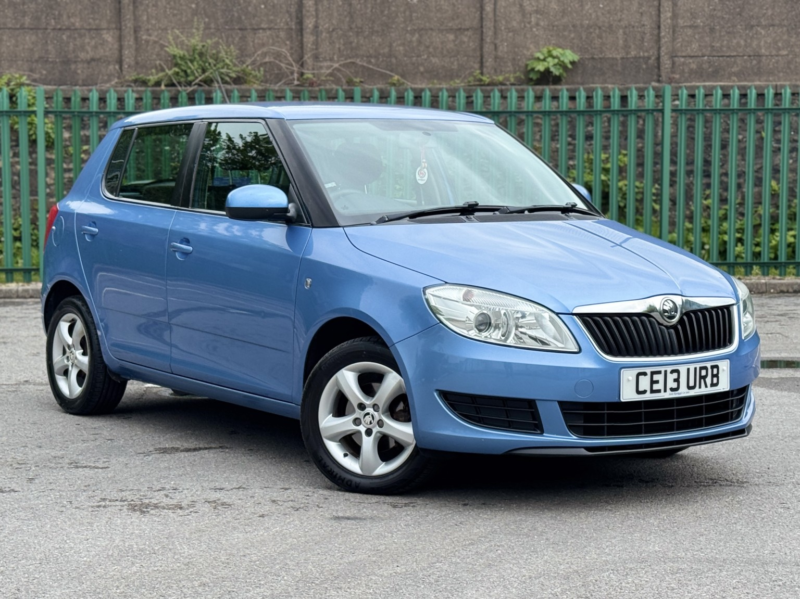 2013 Skoda Fabia 1.2 Se in Blue — image 1