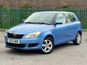 2013 Skoda Fabia 1.2 Se in Blue — image 3