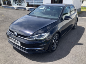 2019 Volkswagen Golf 1.5 Tsi Evo Match Edition in Black — image 5