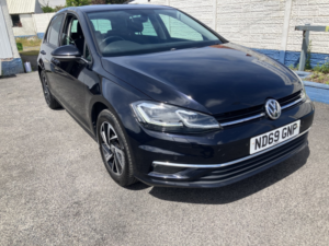 2019 Volkswagen Golf 1.5 Tsi Evo Match Edition in Black — image 6