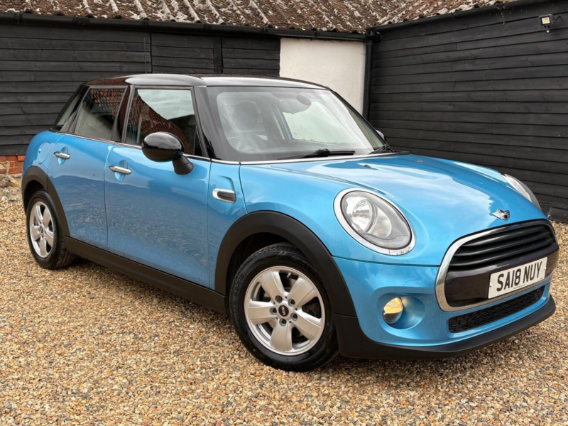 2018 MINI Hatch 1.5 Cooper Euro 6 (s/s) 5dr in Blue — image 1