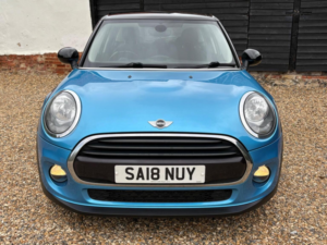 2018 MINI Hatch 1.5 Cooper Euro 6 (s/s) 5dr in Blue — image 2