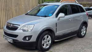 2012 Vauxhall Antara 2.2 Cdti Exclusiv 2WD Euro 5 (s/s) 5dr in Silver — image 4