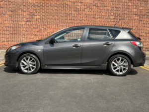 2013 Mazda Mazda3 1.6d Venture Euro 5 5dr in Grey — image 6
