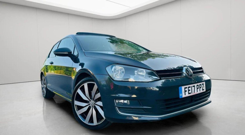2017 Volkswagen Golf 1.6 Tdi Bluemotion Tech Gt Edition Euro 6 (s/s) 3dr in Grey — image 1