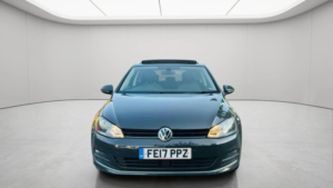 2017 Volkswagen Golf 1.6 Tdi Bluemotion Tech Gt Edition Euro 6 (s/s) 3dr in Grey — image 3