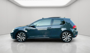 2017 Volkswagen Golf 1.6 Tdi Bluemotion Tech Gt Edition Euro 6 (s/s) 3dr in Grey — image 4