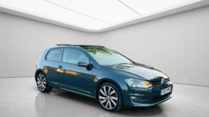2017 Volkswagen Golf 1.6 Tdi Bluemotion Tech Gt Edition Euro 6 (s/s) 3dr in Grey — image 5