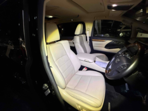 2017 Toyota Alphard 3.5 Executive Lounge 7 Seats in Black — image 6