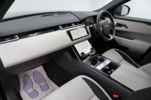 2018 Land Rover Range Rover Velar 2.0 D180 R-Dynamic S Auto 4WD Euro 6 (s/s) 5dr in Silver — image 3