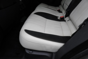 2018 Land Rover Range Rover Velar 2.0 D180 R-Dynamic S Auto 4WD Euro 6 (s/s) 5dr in Silver — image 6
