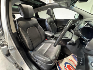 2016 Hyundai Santa Fe 2.2 Crdi Blue Drive Premium Se Auto 4WD Euro 6 (s/s) 5dr (7 Seat) in Grey — image 3