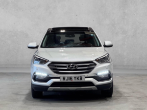 2016 Hyundai Santa Fe 2.2 Crdi Blue Drive Premium Se Auto 4WD Euro 6 (s/s) 5dr (7 Seat) in Grey — image 5