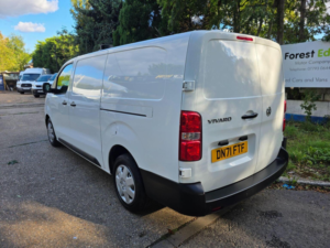 2021 Vauxhall Vivaro 1.5 Turbo D 2900 Dynamic L2 H1 Euro 6 (s/s) 6dr in White — image 5
