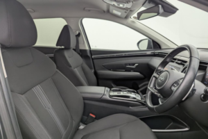 2022 Hyundai Tucson 1.6 T-Gdi 13.8kwh Premium SUV 5dr Petrol Plug-In Hybrid Auto 4WD Euro 6 (s/s) (265 Ps) in Grey — image 3