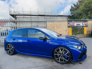 2021 Volkswagen Golf 2.0 Tsi R in Blue — image 4