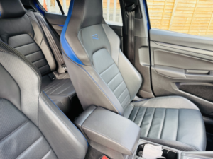 2021 Volkswagen Golf 2.0 Tsi R in Blue — image 5
