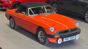 1982 MG Mgb 1.8 Roadster in Orange — image 2
