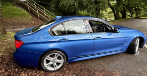 2017 BMW 3 Series 2.0 318d*m Sport*1owner*35tax-Fsh-Nav-2kys-Leath**outstanding!** in Blue — image 4
