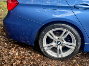 2017 BMW 3 Series 2.0 318d*m Sport*1owner*35tax-Fsh-Nav-2kys-Leath**outstanding!** in Blue — image 5