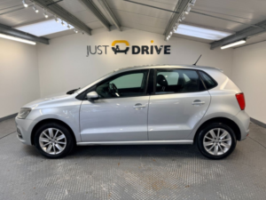 2014 Volkswagen Polo 1.0 Bluemotion Tech Se Hatchback 5dr Petrol Manual Euro 6 (s/s) (60 Ps) in Silver — image 3