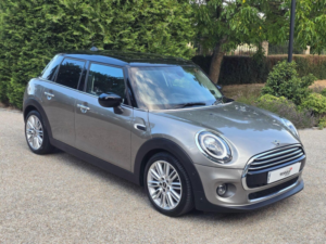 2020 MINI Hatch 1.5 Cooper Exclusive Steptronic Euro 6 (s/s) 5dr in Silver — image 5