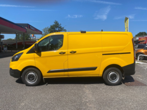 2022 Ford Transit Custom 2.0 340 Ecoblue Leader Panel Van 5dr Diesel Manual L1 H1 Euro 6 (s/s) (130 Ps) in Yellow — image 2