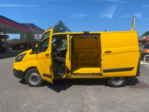 2022 Ford Transit Custom 2.0 340 Ecoblue Leader Panel Van 5dr Diesel Manual L1 H1 Euro 6 (s/s) (130 Ps) in Yellow — image 3