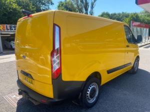2022 Ford Transit Custom 2.0 340 Ecoblue Leader Panel Van 5dr Diesel Manual L1 H1 Euro 6 (s/s) (130 Ps) in Yellow — image 6