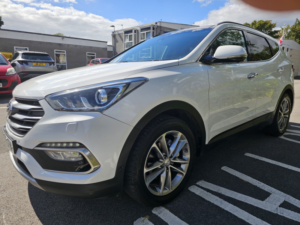 2016 Hyundai Santa Fe 2.2 Santa Fe 7-St 2.2 Prm Se Bd A/t My16 Con in White — image 5