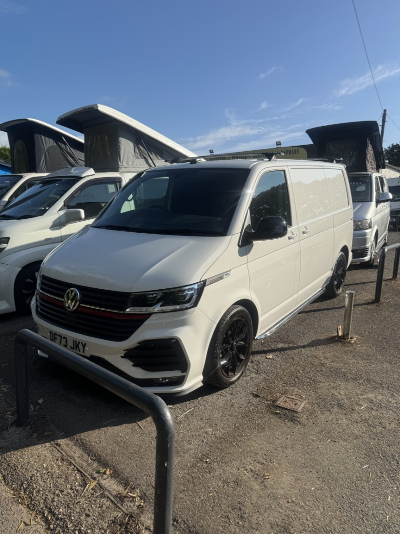 2023 Volkswagen Transporter 2.0 Bitdi T32 Sportline in White — image 1