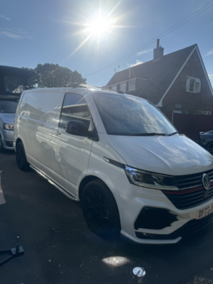 2023 Volkswagen Transporter 2.0 Bitdi T32 Sportline in White — image 3