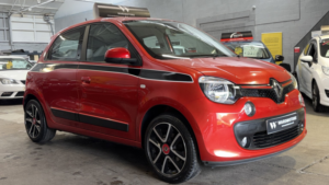 2014 Renault Twingo 0.9 Dynamique Energy Tce 90 Stop & Start Red 5dr Lowmiles+lowtax+12 Stamps in Red — image 4