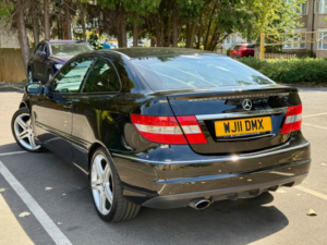 2011 Mercedes-Benz Clc Class 1.8 Clc180k Sport Coupe Auto Euro 4 3dr in Black — image 4