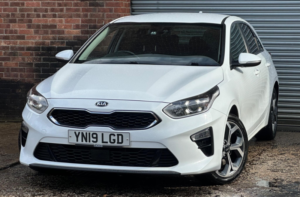 2019 Kia Ceed 1.6 Crdi 3 Euro 6 (s/s) 5dr in White — image 2