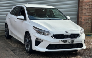 2019 Kia Ceed 1.6 Crdi 3 Euro 6 (s/s) 5dr in White — image 3