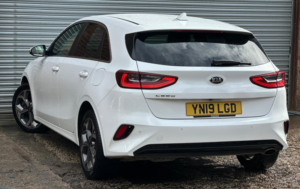 2019 Kia Ceed 1.6 Crdi 3 Euro 6 (s/s) 5dr in White — image 6
