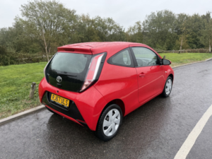 2018 Toyota Aygo 1.0 Vvt-I X-Play in Red — image 3