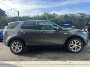 2016 Land Rover Discovery Sport 2.0 Td4 Hse in Grey — image 2