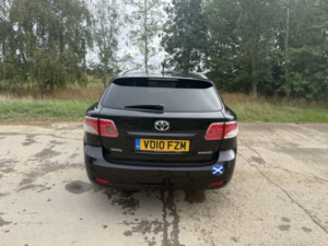 2010 Toyota Avensis 2.2 D-Cat T4 in Black — image 5