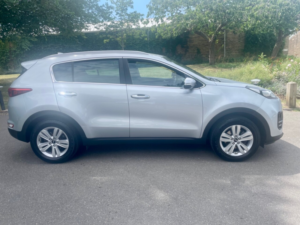 2017 Kia Sportage 1.6 Gdi 2 SUV 5dr Petrol Manual Euro 6 (s/s) (130 Bhp) in Silver — image 4