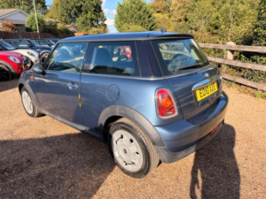 2010 MINI Hatch 1.6 One Euro 5 3dr in Blue — image 5