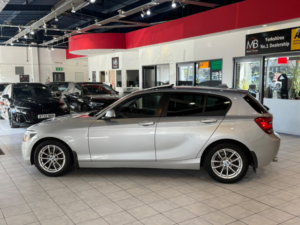 2011 BMW 1 Series 2.0 118d Se Sport 5-Door in Silver — image 6